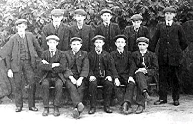 Fred Pickup and friends c 1908