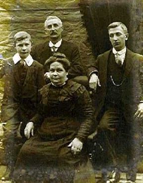 Thomas Henry & Ann Pickup with sons Frank and Fred c1912